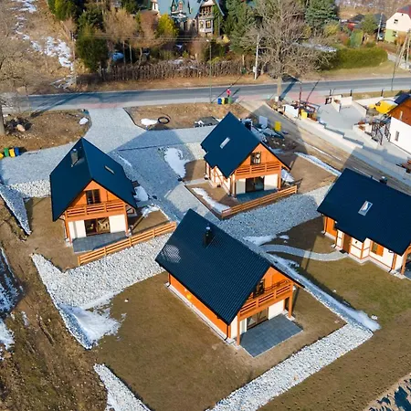 Sloneczne Chatki شاليه شكلارسكا بوريبا