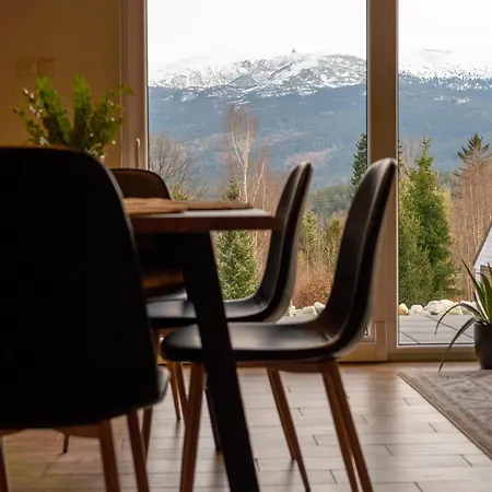 Sloneczne Chatki شاليه *